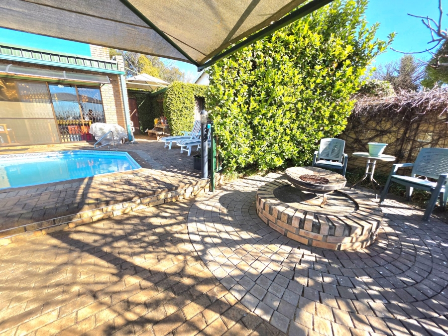 5 Bedroom Property for Sale in Panorama Free State